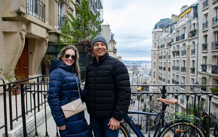 Paris Private Neighborhood Orientation Tour in 2h