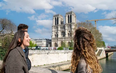 Notre-Dame Cathedral Private Morning Experience