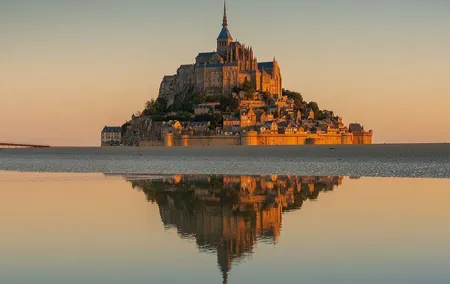 1 Day Private getaway to Mont St Michel Van VIP Departure Paris