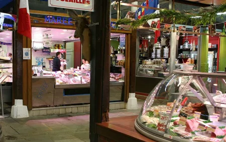 Bastille Afterwork: Drinks and Snacks on a Private "Apéro" Tour