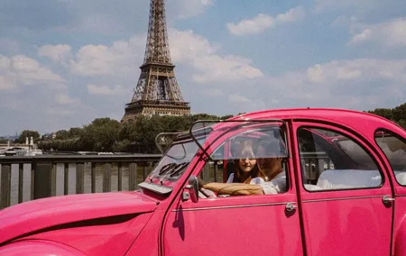 Full Day Private Tour in Paris with Pink Citroën 2CV