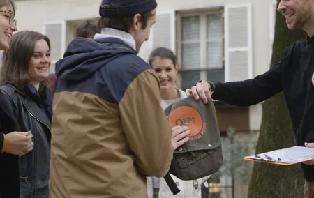 Private Scavenger Hunt in Montmartre