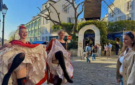 Paris Immersive Tour in Montmartre with a Cancan Dancer