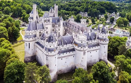 Château de Compiègne, Pierrefonds and Medieval Senlis Tour