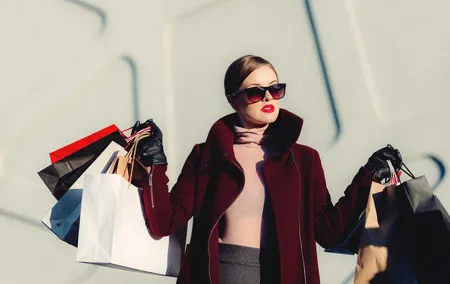 PARIS : Day of shopping with private driver to discover French luxury boutiques