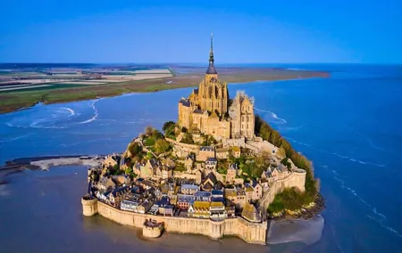 Private Day Trip from Paris to Mont Saint Michel