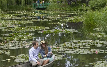 Private Tour in Giverny, Seine with Wine Tasting