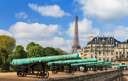 World War II in Paris Private Tour with Les Invalides Museum