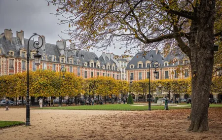 Le Marais Paris Walking Tour: Stories Beyond the Guidebook