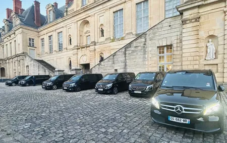 Paris Meet at your destinations with us