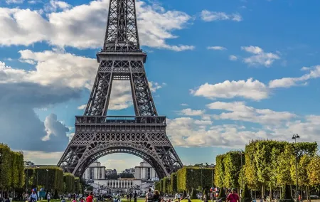 Rolls-Royce Paris full day 8 hours Tour
