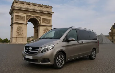 Paris Luxury Minivan City Tour with Audio Guide