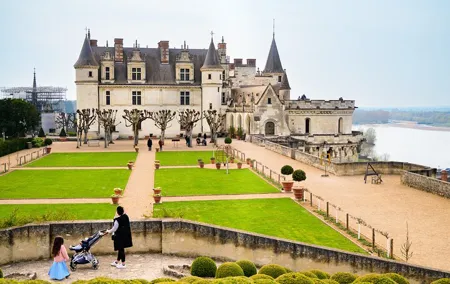 Loire Valley Amboise & Da Vinci Clos Luce day Trip from Paris