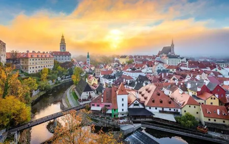 Private Transfer from Prague to Vienna with Stop in Cesky Krumlov