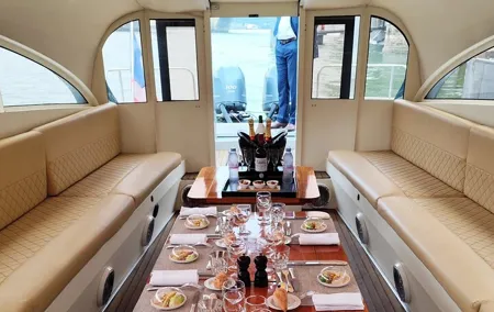 Luxe French Cocktail Workshop Cruise on Glittering River Seine