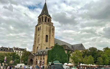Paris ,Saint Germain Half-Day Tour & Cruise with CDG Transfers
