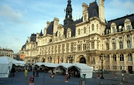 4-hour Private Tour Paris le Marais and Seine River Cruise
