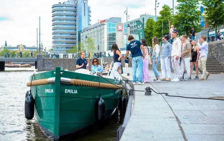 Amsterdam Newest Canal Cruise with local guide and small group