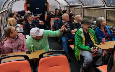 Amsterdam Live Guided Sightseeing Canal Cruise