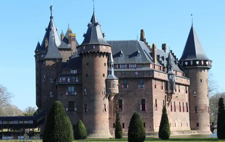 Small Group Tour to Castle De Haar from Amsterdam