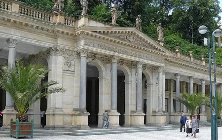 Moser Glassworks and Jan Becher Museum and Karlovy Vary Private Tour from Prague