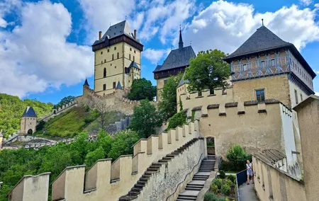 Private Tour of Karlštejn Castle with Admission Ticket Included
