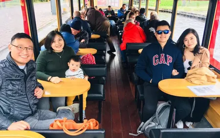 Private Day Trip from Amsterdam to Giethoorn including boat tour