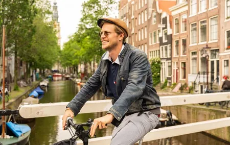 Amsterdam Bike Food Tour with Private Guide