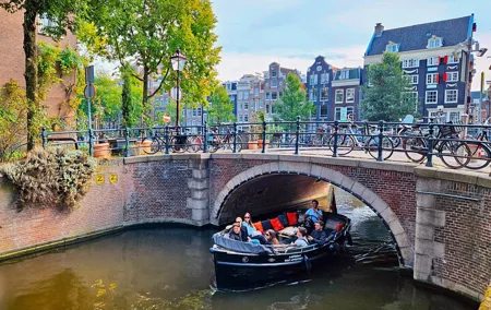 Private 90 Minute Amsterdam Canal Belt Exploration Cruise