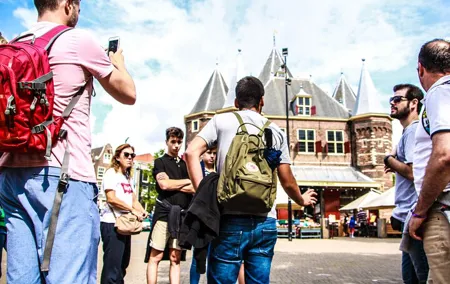 Amsterdam Walking Tour and Cruise with Drinks and Cheese Tasting
