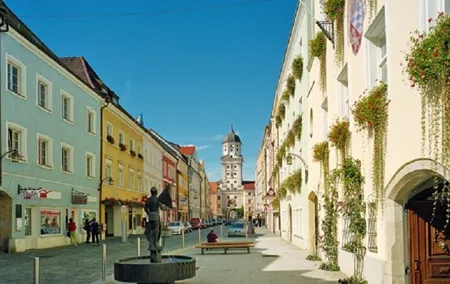 Private Transfer from Prague to Vilshofen with stop in Č.Krumlov or Hluboká