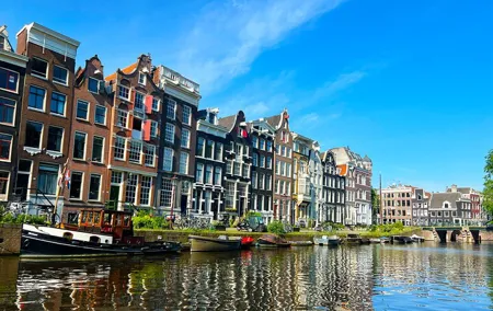 Amsterdam Walking Tour about Golden Age Architecture, private