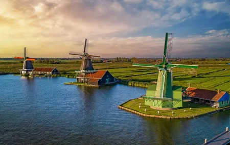 Holland Countryside Private Windmill Tour from Amsterdam