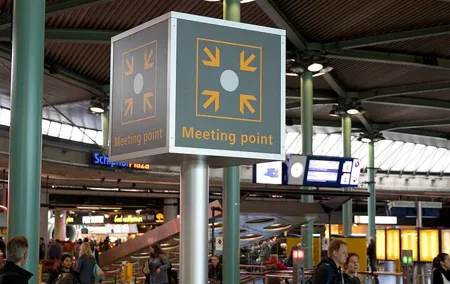 Amsterdam Airport Schiphol (AMS) Private Transfer to Amsterdam