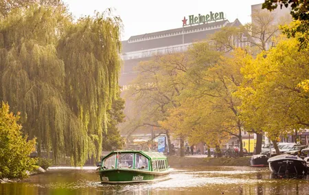 Amsterdam Heineken Cruise with 1 Heineken, Snacks, Live Guide