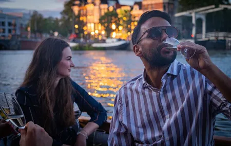 Romantic Private Boat Tour Amsterdam 90min incl welcome drink