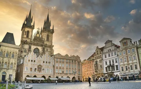 Private Prague walking tour & Karlstejn castle trip from Prague