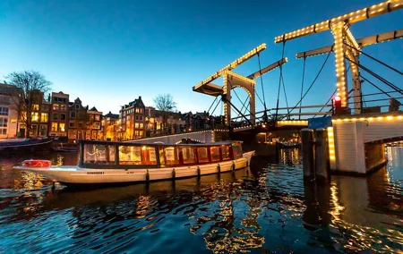 Amsterdam Evening Cruise with Onboard Bar