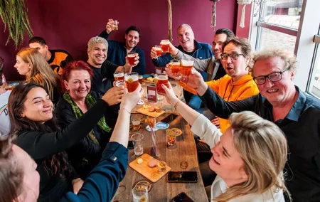 Amsterdam Guided Craft Beer Tasting with Cheese & Sausauge