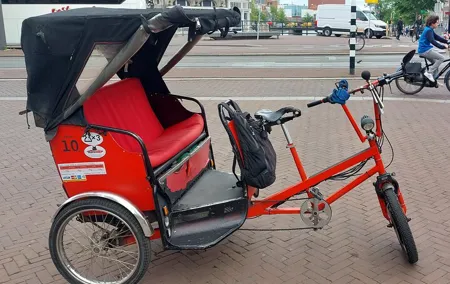 1 Hour Private Amsterdam Rickshaw Tour