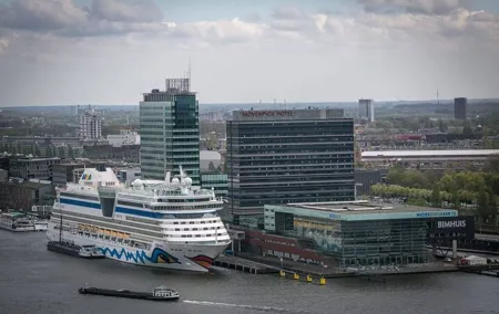 Private Transfer: Hotel in Amsterdam to Amsterdam Cruise Port
