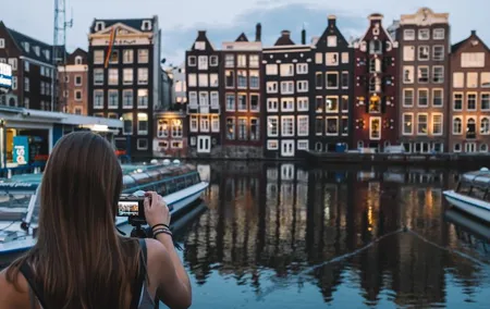 Amsterdam Night Photography Workshop with a Professional