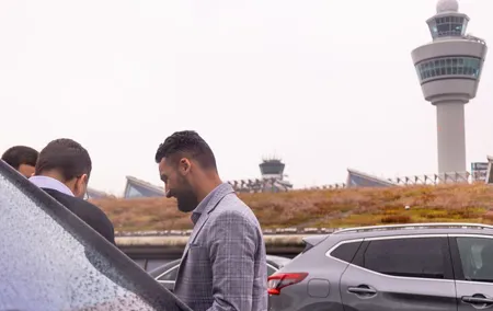 Private Car or Minivan Amsterdam to Schiphol Airport