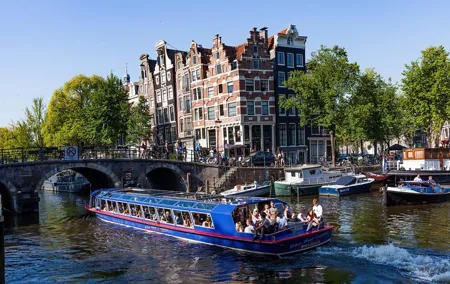 Amsterdam: Canal Cruise, Jewish Museum and Portuguese Synagogue