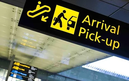 AMS Schiphol Airport VIP Meet and Assist Pickup (with Hotel Private Transfer)