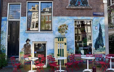 Red Lights & Green Smoke: The Real Amsterdam Walking Tour