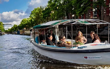 Amsterdam Uncovered: 120 Minutes by Boat
