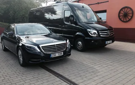Large group Private Transfer from Vilshofen to Prague or Prague to Vilshofen