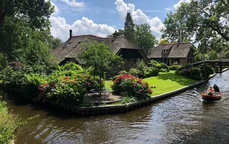 Giethoorn, Private Boat Tour & Exploring the North Netherlands