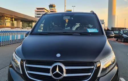 Private Minivan transfer to Rotterdam